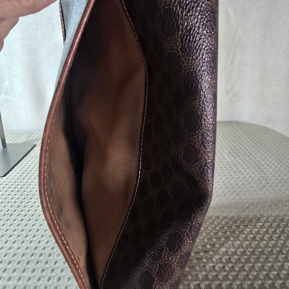 Celine - Picture 7 of 11